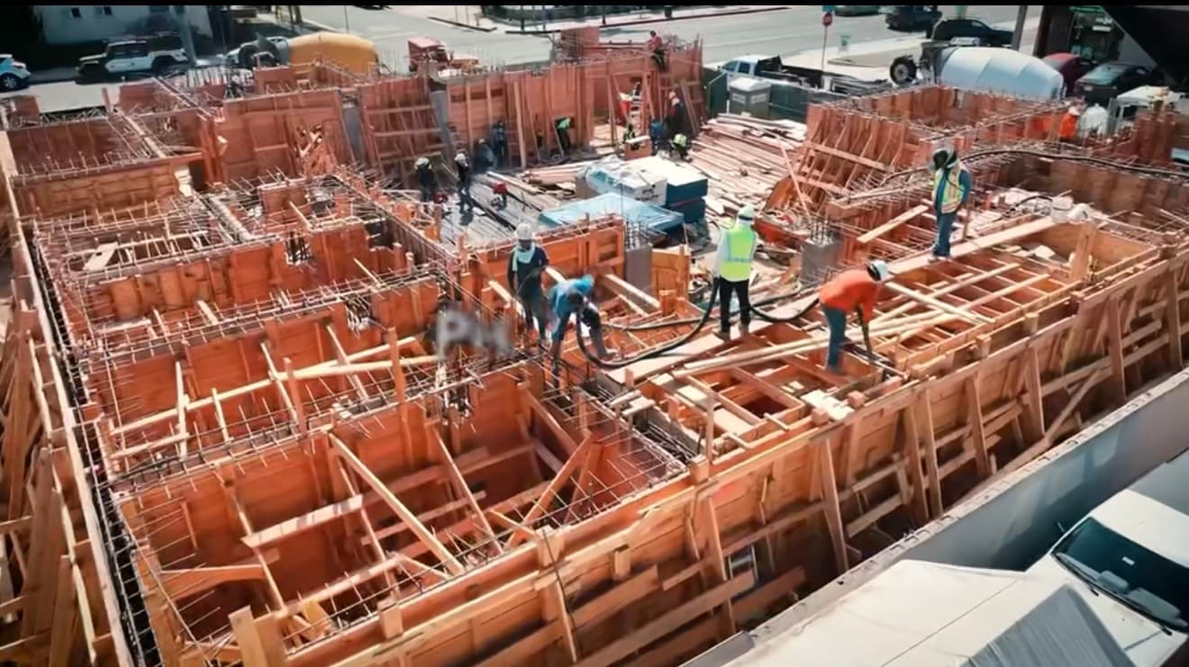 Mixed Use - 114 Units - view 5